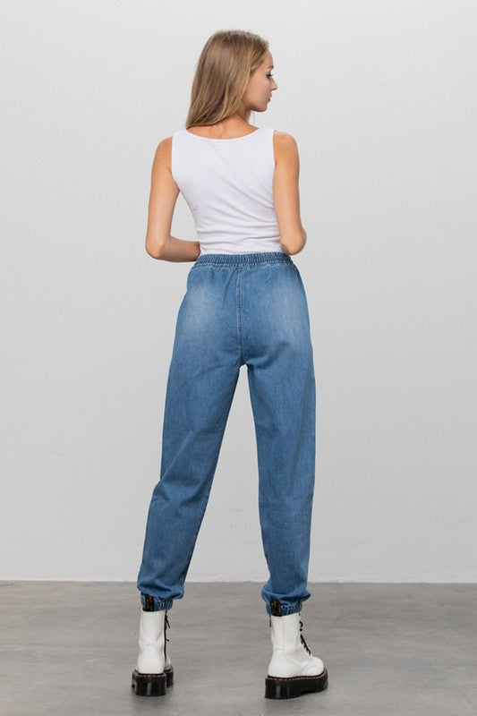 Insane Gene Women's Jeans in Light Wash, travel worthy for your next vacation with a comfortable fit